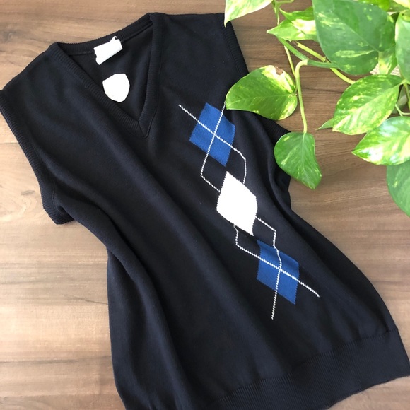 *SOLD* Vintage Patterned Sleeveless Sweater - Picture 2 of 8